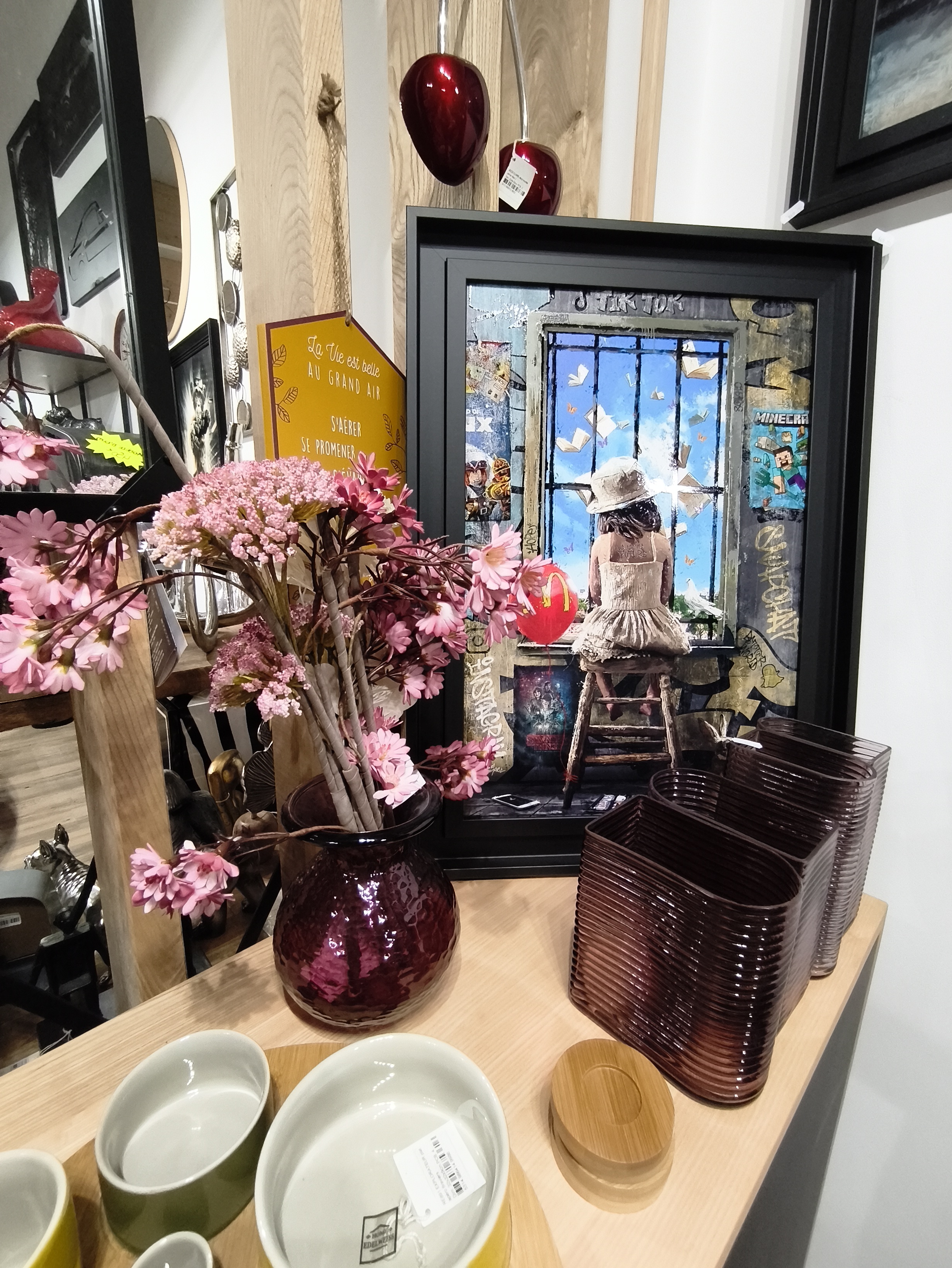 Meuble décoratif boutique décoration Maubeuge